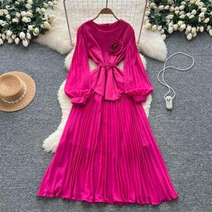 Abbigliamento di Lusso per Donne con Ricami Floreali e Maniche a Lanterna - Product Image 4