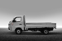 Prix d'usine Foton TM1 Euro 2 Conduite à gauche Mini 4x2 Camions légers à plateau plat de 2,5 tonnes à essence à vendre
