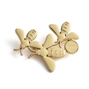 Pin Metálico Chapado en Oro con Diseño de Flor de Abeja, Duradero, Directo de Fábrica, a Bajo Precio - Product Image 5
