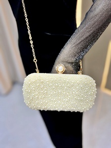 Sac à main <span class=keywords><strong>de</strong></span> luxe élégant pour femme avec poignée supérieure, perles et chaîne, sac <span class=keywords><strong>de</strong></span> soirée perlé scintillant, porté épaule ou croisé - Product Image 4