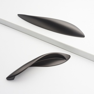 Unique Design Furniture Handles Metal Twist Drawer Pulls Luxury Bedroom Closet <strong>Door</strong> <strong>Knobs</strong> Cabinet Hardware - Product Image 4
