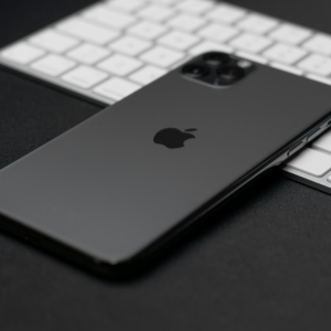 ขายส่ง <span class=keywords><strong>iPhone</strong></span> 11 Pro Max และ 12 Pro Max มือสอง สภาพ 99% ใหม่ ความจุ <span class=keywords><strong>64GB</strong></span>/256GB หน้าจอ 5.8 นิ้ว แรม 4GB รองรับ CDMA/LTE รุ่น US พร้อมอุปกรณ์เสริมจากผู้ผลิตอื่น - Product Image 3