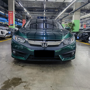 <span class=keywords><strong>Honda</strong></span> <span class=keywords><strong>Civic</strong></span> 180TURBO CVT Verde Premium 2016, Auto Usado de <span class=keywords><strong>Segunda</strong></span> <span class=keywords><strong>Mano</strong></span> para Exportación - Product Image 1