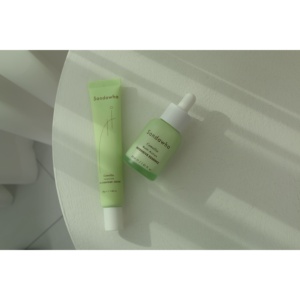 Crème Contour des Yeux Intensive 30g à l'Extrait de Camélia et Vitamine E – Hydratation Profonde Anti-Âge pour Réduire les Cernes et les Poches - Product Image 3