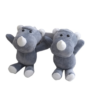 Venta Directa de Fábrica: Llavero de Peluche Creativo de <span class=keywords><strong>Rinoceronte</strong></span>, Adorable Juguete de 15cm Relleno de Algodón PP para Colgar en <span class=keywords><strong>Mochilas</strong></span> - Product Image 1