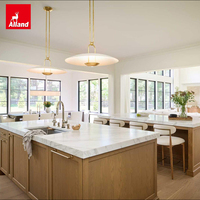 Cuisine moderne Alland Country Cream, armoires complètes haut de gamme en bois massif, fabricant d'armoires de cuisine avec plan de travail, évier et robinet