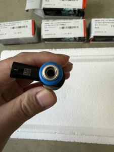 A2710781123 A2710780823 Inyector de Combustible Original Nuevo, Auténtico, Precio de Mayoreo, para <span class=keywords><strong>Mercedes</strong></span> Benz <span class=keywords><strong>C250</strong></span> W204 - Product Image 4