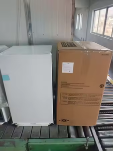 Refrigerador Compacto BC-135 de 4.4 Pies Cúbicos para Hotel, Mini Refrigerador Doméstico Compacto - Product Image 5