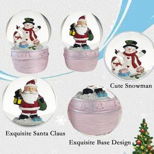 Globes à neige en verre peints à la main, thème Père Noël et Bonhommes de neige, base rose, pour décoration de Noël et de table, en promotion - Product Image 4