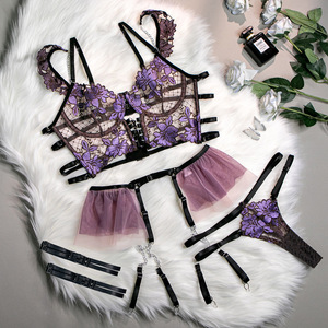 Lencería sexy popular estilo INS con liguero, conjunto de sujetador de rejilla transparente erótico, ropa interior ajustable, pantalones T-Back, bikini transparente - Product Image 5