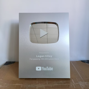 Récompense du bouton Play <span class=keywords><strong>YouTube</strong></span> 100K, Plaques de récompense personnalisées en aluminium, Récompenses <span class=keywords><strong>YouTube</strong></span> Creator Or 2026 - Product Image 5