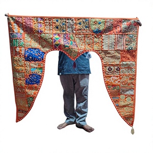 Voilage de porte patchwork fait main, toran, rideau suspendu, bannière décorative brodée pour fenêtre, rose multicolore, pompons, cadeau pour elle - Product Image 1