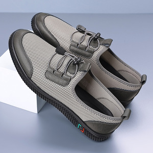 รองเท้าลำลองผู้ชายแบบตาข่ายระบายอากาศ พื้นนุ่ม ส้นเตี้ย สไตล์รองเท้าเดิน - Product Image 3