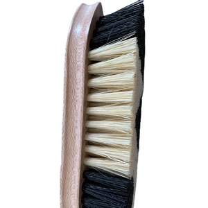 فرشاة حصان ذات لون أحمر منتجات العناية بالحصان الخشبي - Product Image 2