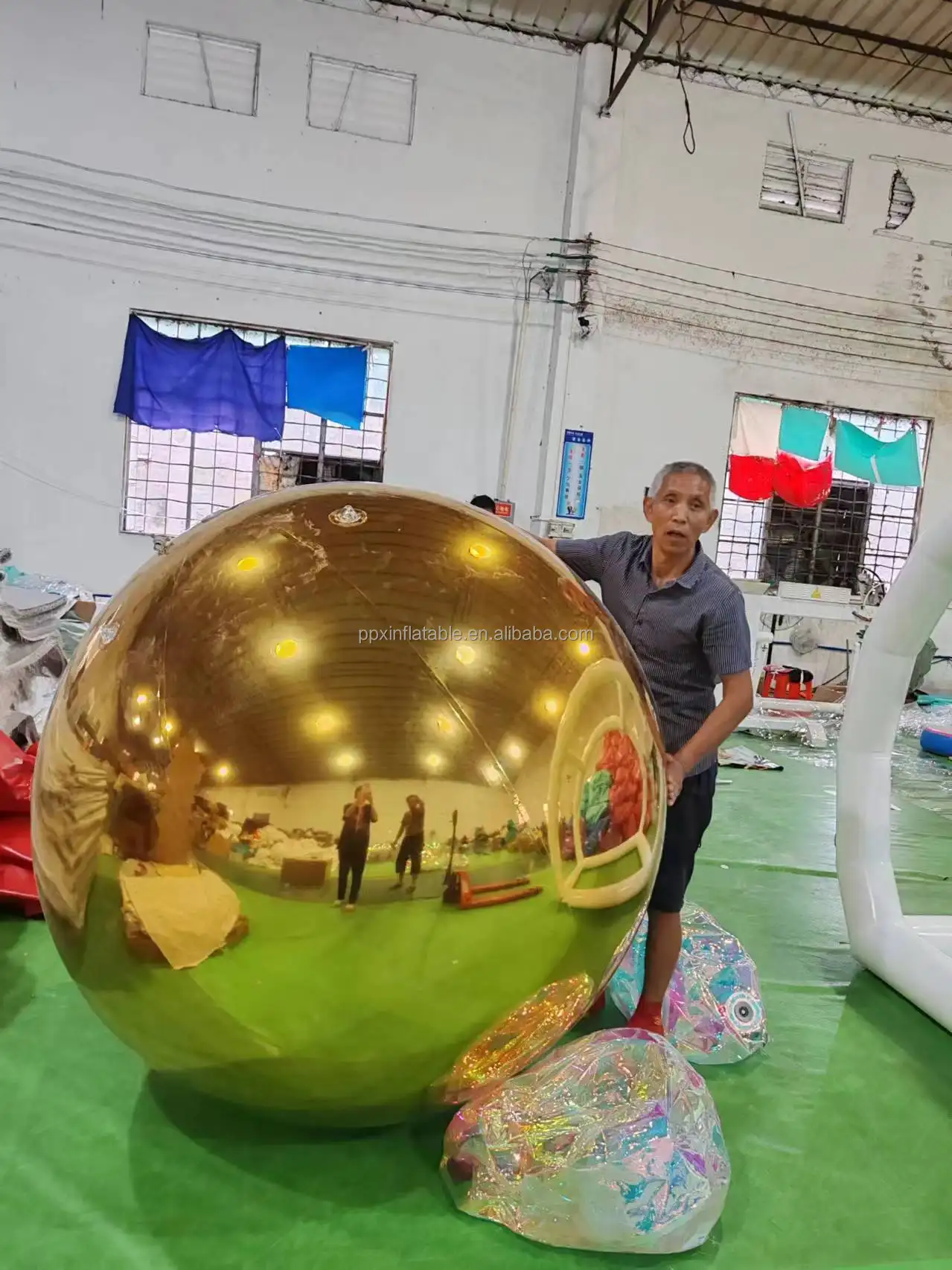 Decorative Inflatable Iridescent Colorful PVC Mirror Balls Giant disco Inflatable Colorful inflatable mirror ball decoration