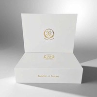 Boîte magnétique pliante en carton de luxe blanc Boîte cadeau personnalisée avec impression de logo pour vêtements et cosmétiques