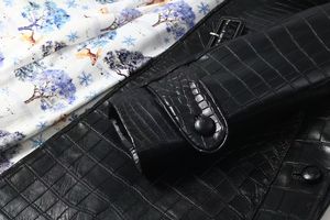 Manteau trench en cuir de crocodile du Nil, veste sur mesure OEM pour femme, doublure 100% soie de mûrier, veste longue à double boutonnage - Product Image 5