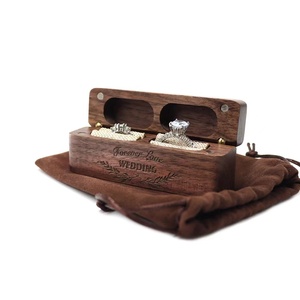 Custom Engrave Logo Luxury Walnut Wedding Wooden Jewelry Ring Box for Gift