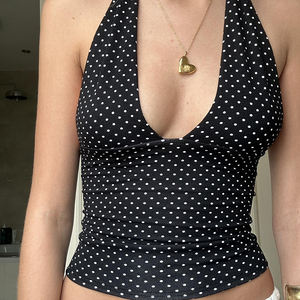 Haut court en tricot respirant pour femme, style camisole sexy et audacieux, en spandex/polyester, avec bralette intégrée, couleur unie - Product Image 2