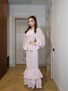 LM S26 <span class=keywords><strong>Conjunto</strong></span> Formal de <span class=keywords><strong>Dos</strong></span> <span class=keywords><strong>Piezas</strong></span> Rosa Vintage Elegante con Botones, Mangas Abullonadas Transparentes y Falda de Sirena con Volantes para Bodas y Eventos Especiales - Product Image 5