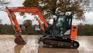 Excavatrice sur chenilles d'occasion Hitachi ZX85, modèle ZX120, avec lame d'origine, à vendre - Product Image 6