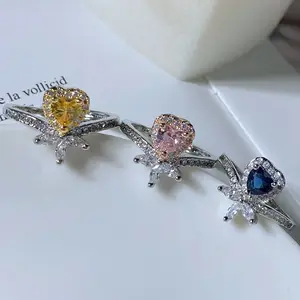 Gioielli di moda 18k oro placcato zircone anello in ottone diamante anello di fidanzamento a forma di cuore di personalizzazione