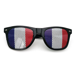 Lunettes de soleil carrées personnalisées avec drapeau belge, protection UV400, écologiques, design à petits trous, cadeau pour usage promotionnel, vente en gros - Product Image 2