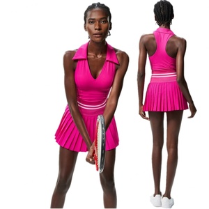กระโปรงเทนนิสทรงพลีทสุดเก๋พร้อมเสื้อครอปท็อปแบบ Racerback เข้าชุด - ชุดกีฬาสำหรับผู้หญิงที่มีน้ำหนักเบาและยืดหยุ่นได้ - Product Image 3