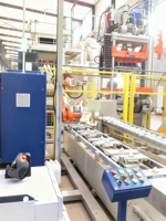 Machine de sablage automatique à bande continue pour pièces moulées et forgées, ligne de traitement de surface Sa 2.5