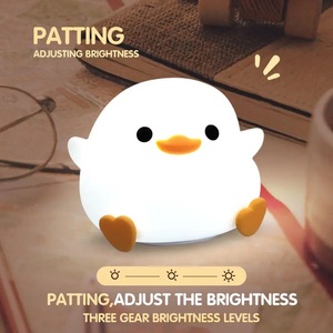 Bonito pato Mini moderna lámpara de noche LED táctil de silicona <span class=keywords><strong>para</strong></span> <span class=keywords><strong>Recién</strong></span> Nacido guardería bebé seguro con batería recargable USB - Product Image 3