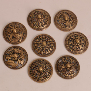 Incense <b>burner</b> with cloisonn enamel, red and green glaze, flat bottom, three legs, pure copper, household indoor sandalwood - Product Image 2