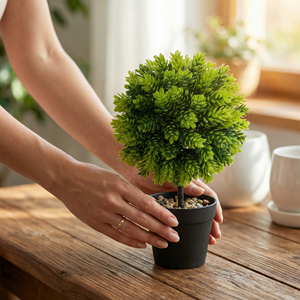 Ruopei <span class=keywords><strong>Mini</strong></span> Bola de Topiario de Césped Artificial Realista, Buxus Sintético en Maceta, Resistente a los Rayos UV, para Decoración de Hogar, Oficina y Mesa - Product Image 1