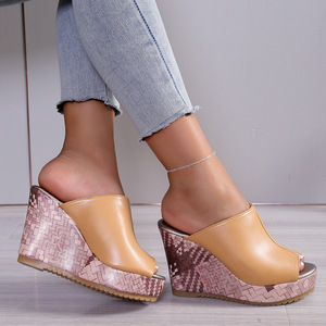 Sandales et pantoufles tendance pour femmes, à semelle épaisse, grande taille, pour <span class=keywords><strong>l</strong></span>'extérieur, nouvelle collection été, à bout ouvert et talon compensé - word231 231 - Product Image 2