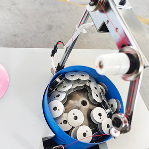 Hochwertiger automatischer automatischer rotierender <span class=keywords><strong>Shuttle</strong></span>-Spulen wickler für Nähmaschine mit dickem Material - Product Image 5