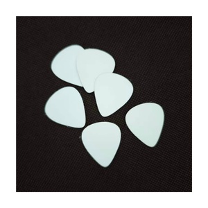 แผ่นเปล่าสำหรับทำปิ๊กกีตาร์แบบเคลือบเงาสีขาวสำหรับงานซับลิเมชั่น ขายส่ง ปิ๊กกีตาร์อะลูมิเนียมสำหรับงานซับลิเมชั่นแบบพิมพ์เองได้ - Product Image 5