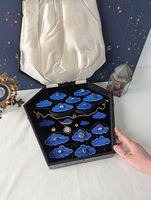 Boîte à bijoux sur le thème du système solaire, peinte à la main aux acryliques, en cuir antique, pour bracelets, bagues et boucles d'oreilles, emballage personnalisé