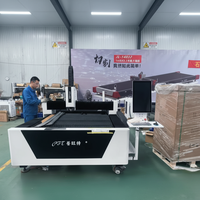 Machine de découpe laser à fibre CNC 5 axes PFT économique 1500W avec système de contrôle Cypcut pour la fabrication de métaux à haute productivité