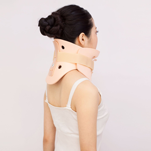 전문 맞춤형 목 통증 완화 소프트 폼 유니버설 경추 보호대 수면용 - Product Image 6
