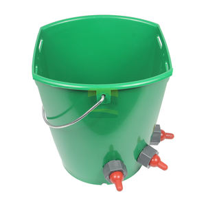 Cubeta Automática para Leche de Cabra/Ternero de 8L de Capacidad con 1 Tetina, 3 Tetinas y 5 Tetinas - Product Image 4
