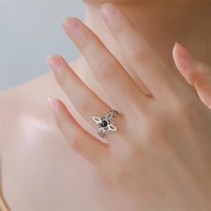 Streghe nodo con anello di zircone nero nodo trinità celtica in acciaio inox gioielli in Irlanda regali per le donne - Product Image 5