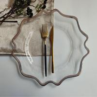 Assiettes de présentation en verre à bord ondulé et bordure dorée, assiettes décoratives transparentes pour mariage, fête, banquet, décoration de table