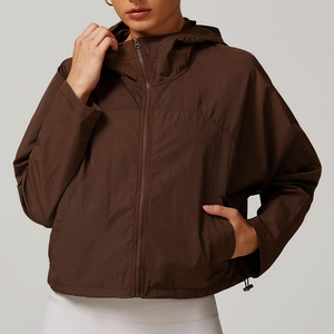 Vêtements d'entraînement pour femmes personnalisé hiver Fitness Sports course à pied <span class=keywords><strong>randonnée</strong></span> veste coupe-vent - Product Image 4