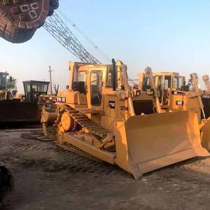 Bulldozer sur chenilles CAT D7H, version sèche 25 tonnes, modèle 2023, moteur 90 CV, capacité de bulldozing 8,6 m, marque CAT, performances parfaites, occasion - Product Image 2