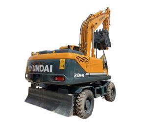 Excavatrice sur pneus Hyundai R210W-9 d'occasion, composants coréens neufs inclus : moteur, pompe, engrenages, roulements – 1 an de garantie, haute efficacité - Product Image 1