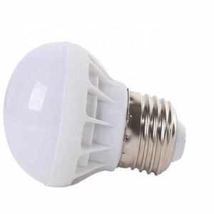 カラー調光可能RGBW変更RGB + ホワイトコンジュルライトデスク電球AC85-265V LEDランプ8W + リモコン - Product Image 1