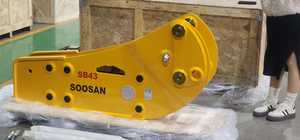 เครื่องเจาะไฮดรอลิก SOOSAN SB43 รุ่น TOP TYPE ตัวเครื่องหลัก ผลิตภัณฑ์จากโรงงานโดยตรง รับประกันหนึ่งปี คุณสมบัติมาตรฐานครบถ้วน - Product Image 3