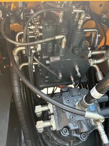 Pelle sur chenilles moderne originale HX220 à moteur Cummins Nouvelle pelle neuve à bas prix Hyundai HX220 vente - Product Image 3