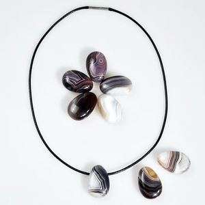 Liontin Batu Akik <span class=keywords><strong>Botswana</strong></span> Alami Bentuk Tetesan Air Mata 30mm Lubang 3mm untuk Tali Kulit, Kalung Kristal Penyembuh Unisex, Tersedia - Product Image 2