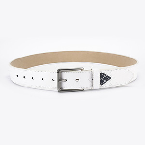 Cinturón Duradero de Cuero Vacuno Blanco para Hombre con Diseño de Bloques de Color y Hebilla Plateada para Uso Casual y Deportivo - Product Image 2