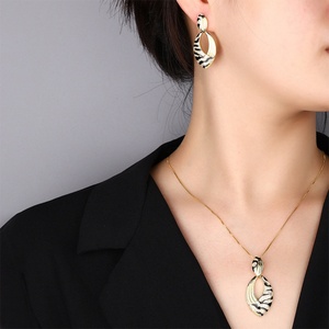 Wholesale Personality Eco-friendly Copper Micro Pave Zircon Gold Plated Fashion Party Jewelry <b>Set</b> for Women - Product Image 6